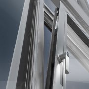 Schuco-TipTronic-3-X.jpg