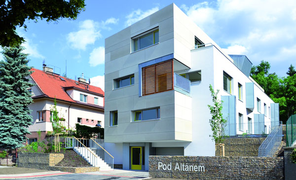 BEFFA-2012-Pod-altanem-X.jpg