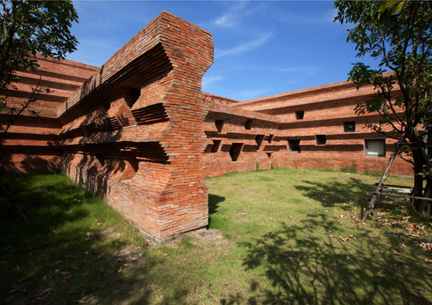 Brick-Award-1-X.jpg