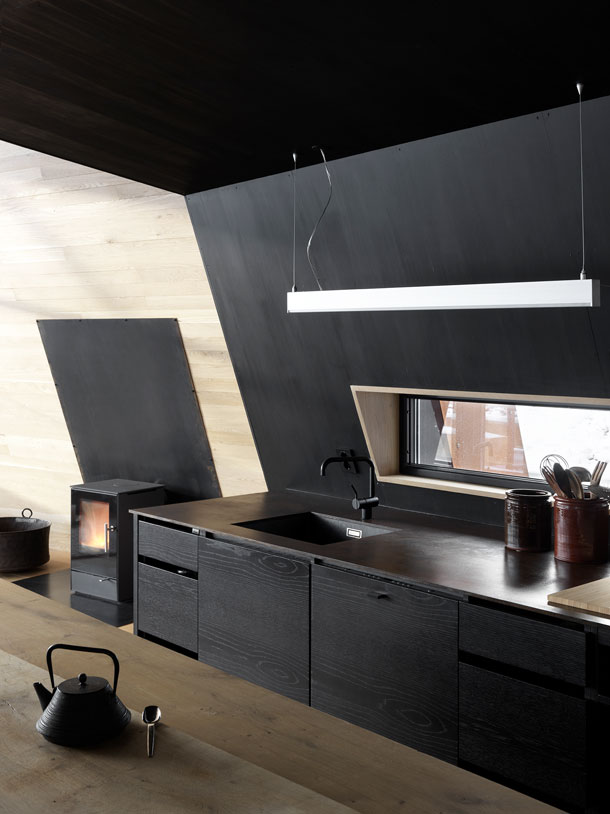 Blacklodge-Schueco-11-X.jpg