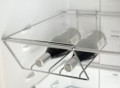 Chladnička Hotpoint Quadrio, držiak na vína